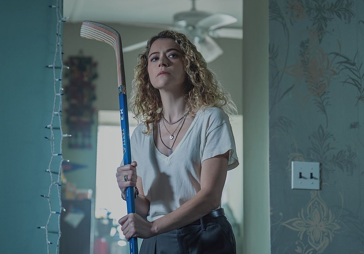 Tatiana Maslany, como Paula, en un fotograma de 'Satisfacción garantizada'.