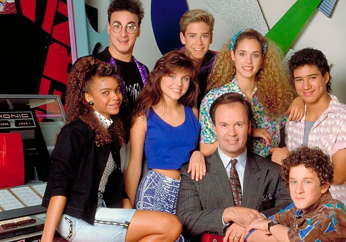 Muere Dennis Haskins, el inolvidable señor Belding de 'Salvados por la campana'