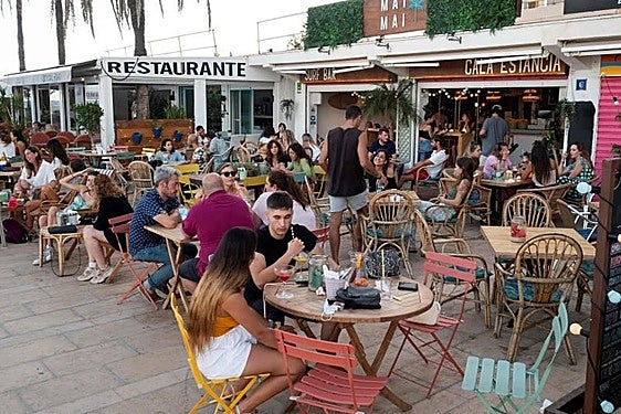 Detenido el dueño de un restaurante en Mallorca por apuñalar a un empleado que denunció explotación