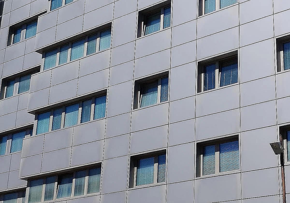 Ventanas en la zona sur de Burgos.