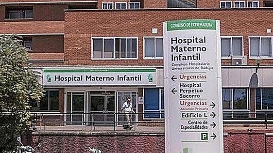 Muere una niña de 5 años por ahogamiento en una piscina de Cáceres