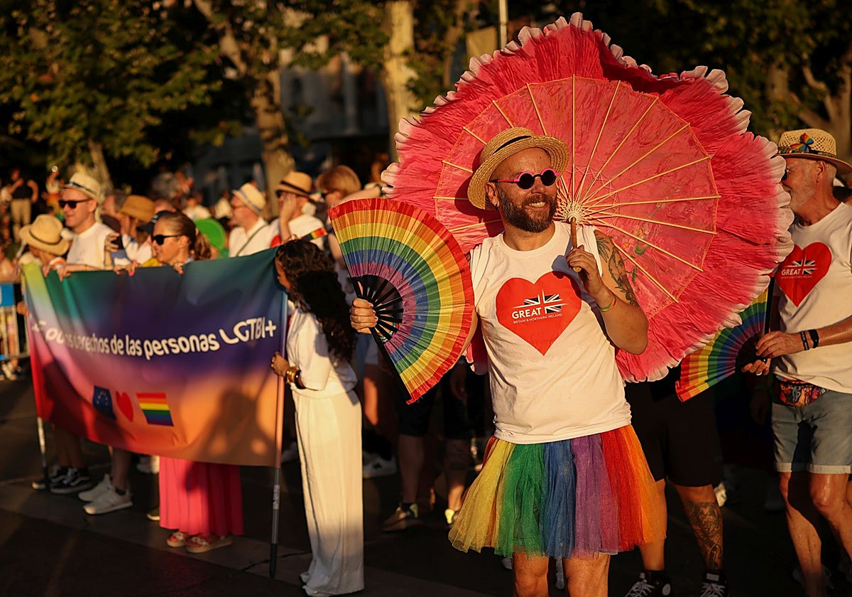 El Orgullo toma la calle: «Nuestros derechos no se negocian»