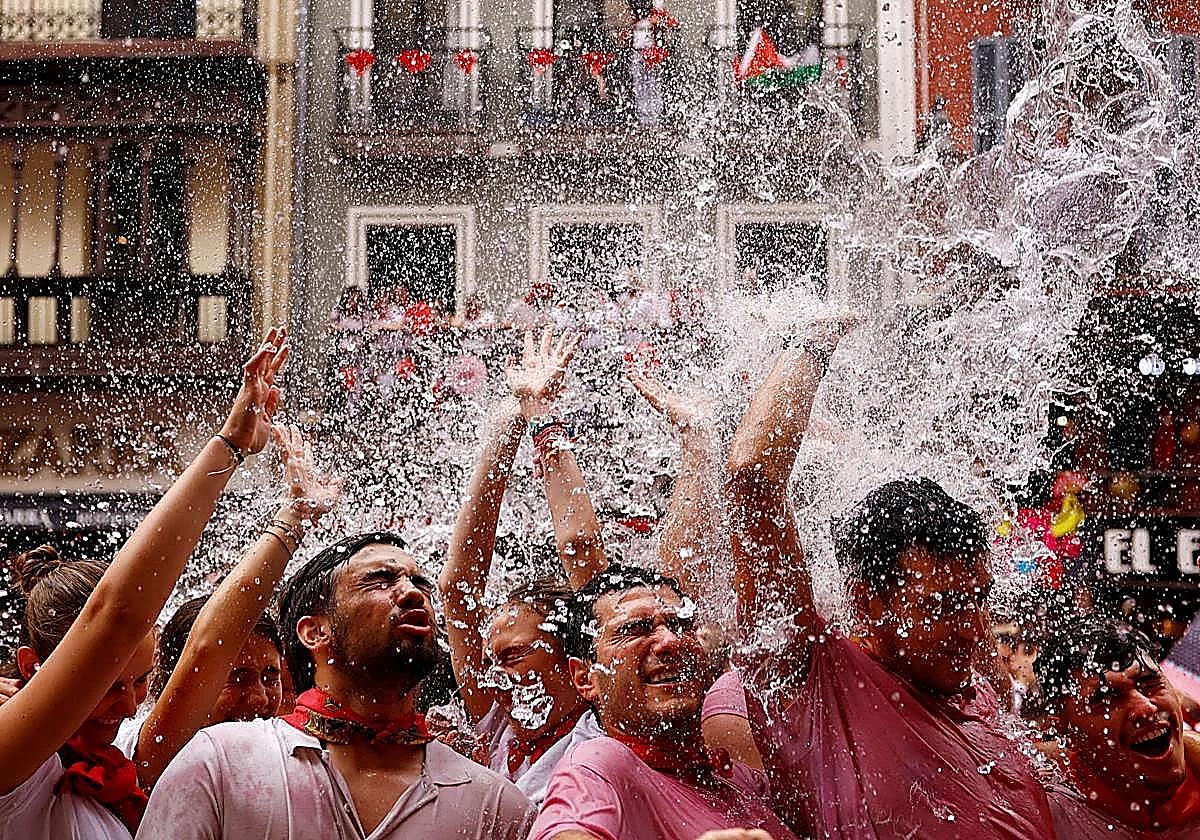 El chupinazo abre hoy nueve días de fiestas en Pamplona