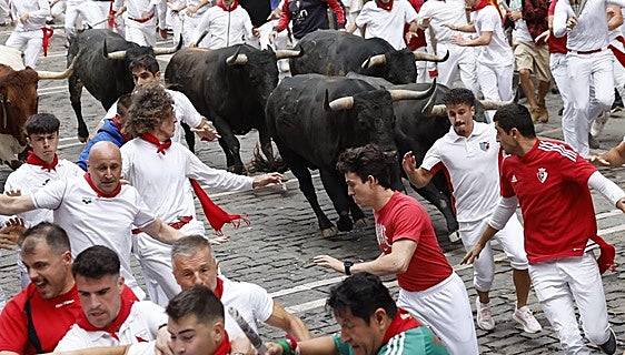 Así hemos narrado el séptimo encierro de San Fermín 2026