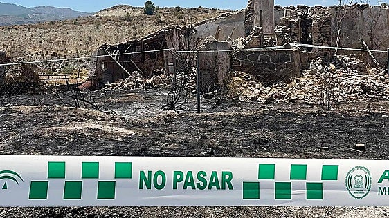 Un español y cinco extranjeros entre los primeros identificados en el incendio de Los Gallardos