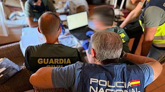 Detenido un hombre en Cáceres por grabar y difundir sus relaciones sexuales y poseer pornografía infantil