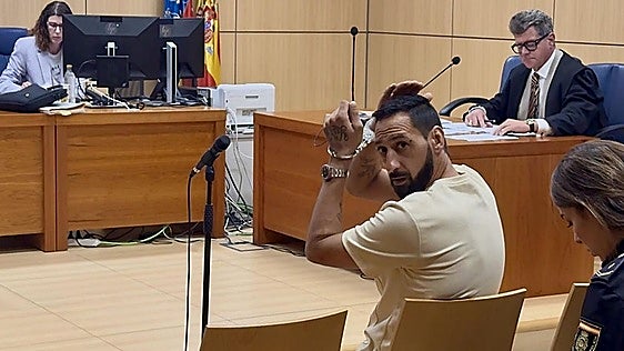 A juicio el acusado de asesinar a tiros a un hombre delante de su hijo en Valencia