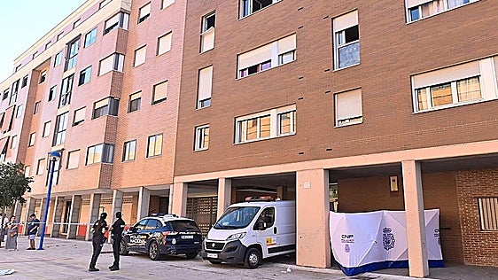 La Fiscalía pide 49 años de prisión por asesinar a su mujer a cuchilladas en Valladolid y prender fuego a la casa
