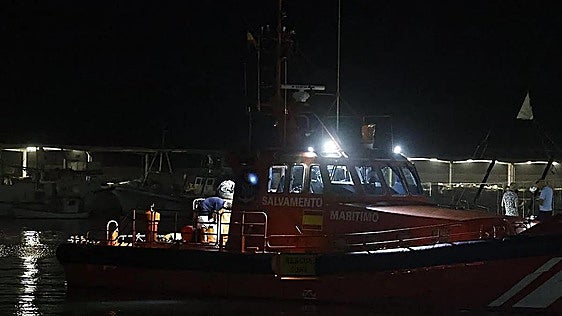 Localizan los cadáveres de tres migrantes en Estepona y Manilva