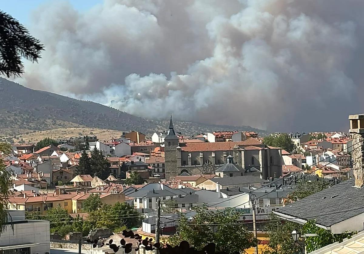 Incendio visto desde El Espinar (Segovia).