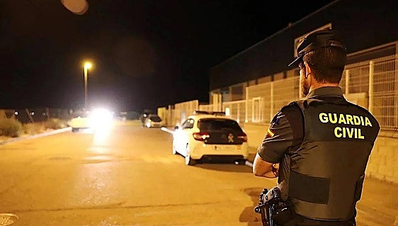 Dos detenidos tras la muerte a tiros de un hombre en León