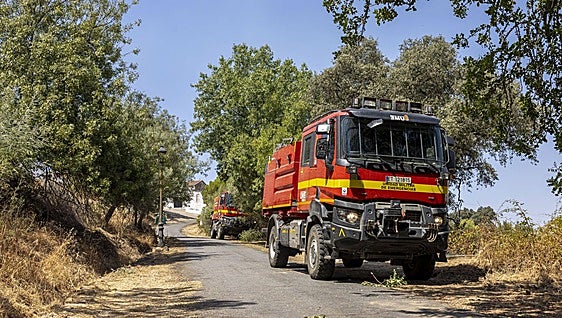 Moreno ve el «principio del fin» del incendio de Niebla tras siete días de extrema virulencia
