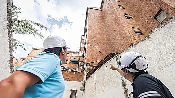 Solo 14 edificios de los 580 inspeccionados tienen daños relevantes tras los terremotos de Granada