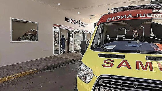 Muere una niña y su hermano está crítico tras caerles unas vigas en una caseta de Valencia