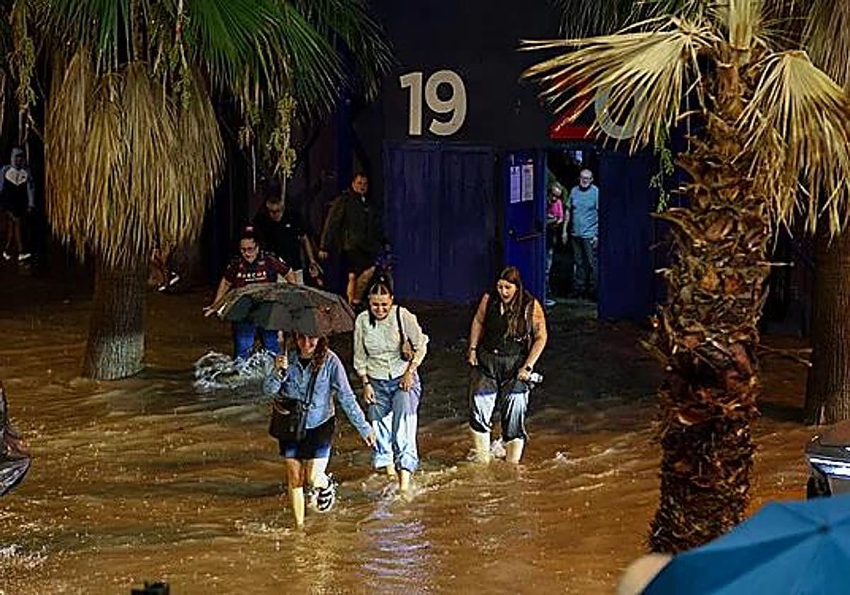 Valencia revive el miedo a la dana: ES-Alert, rescates y alerta hidrológica en barrancos