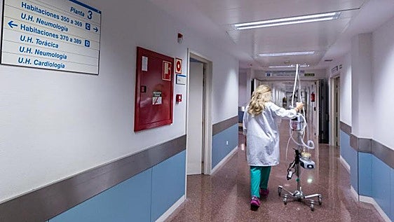 La tasa de mortalidad de los médicos en España se mantuvo por debajo de la población general durante los últimos 20 años