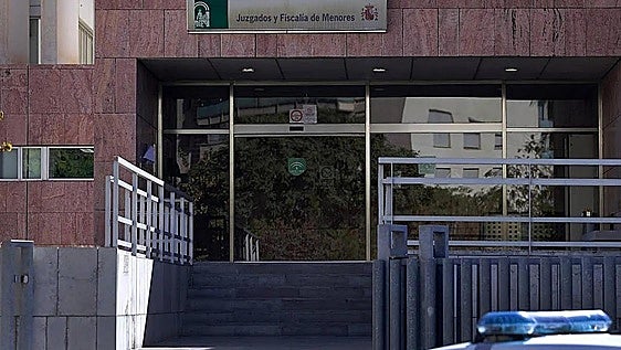La Fiscalía recibe una carta de alumnos de un colegio de Málaga por «miedo» a un compañero conflictivo y piden «protección»