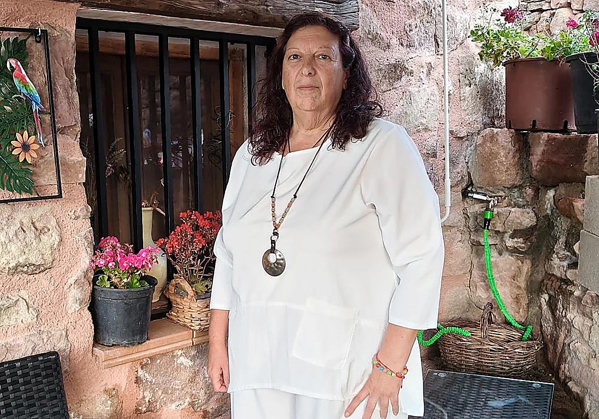 El drama de la obesidad: «Pasé dos años encerrada en casa, fumando, comiendo... esperando a morirme»