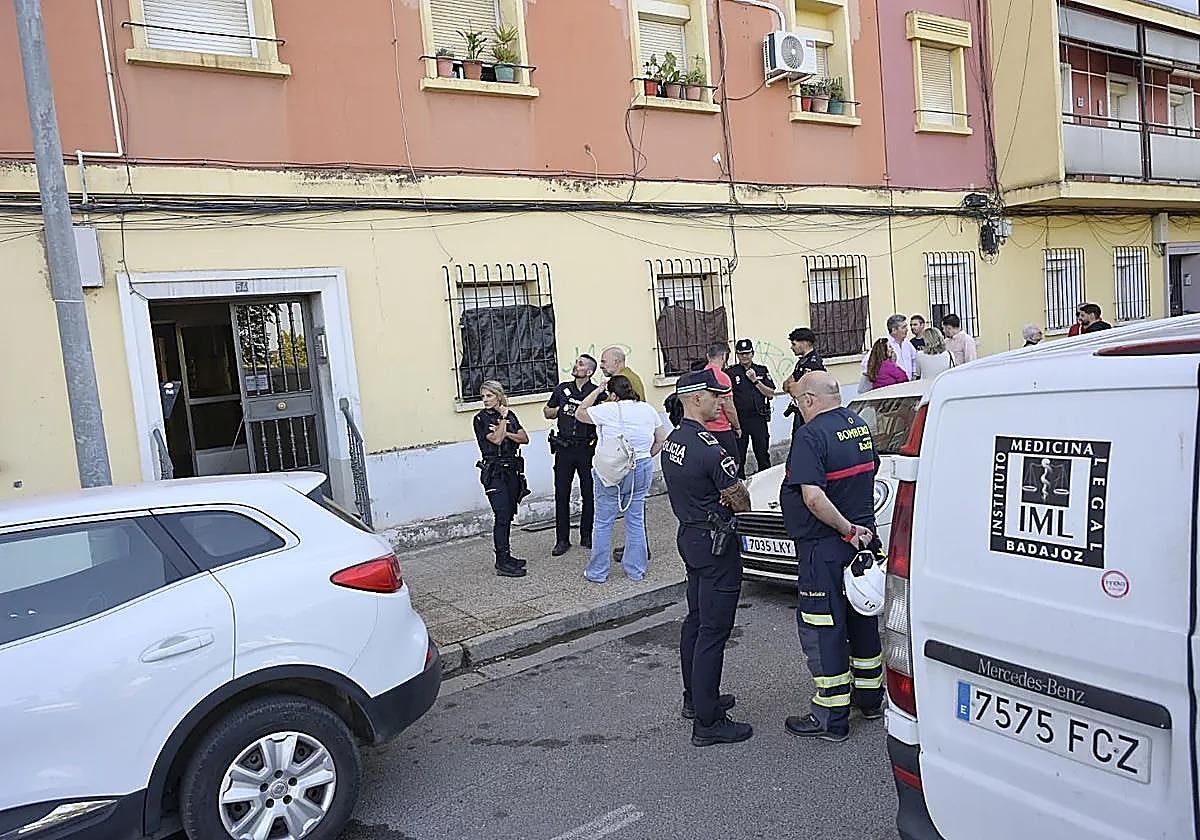 La funcionaria asesinada en Badajoz aceptó ver a su expareja porque le prometió un regalo de despedida