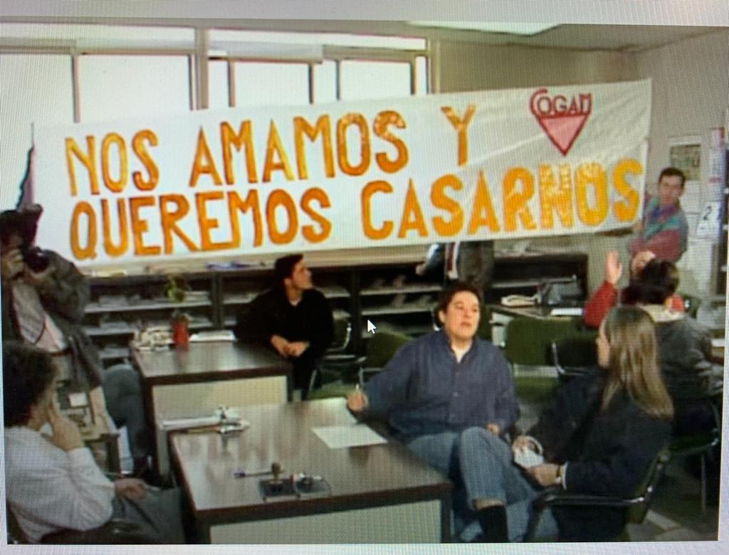 Mili Hernández, en su faceta de activista, en las manifestaciones de la época