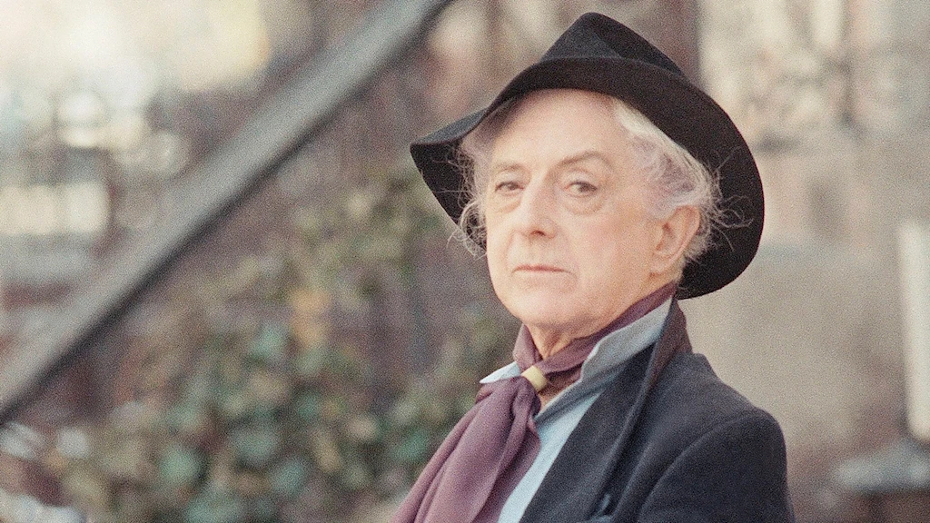 Quentin Crisp, la asombrosa historia detrás del protagonista de la canción ‘Englishman in New York’