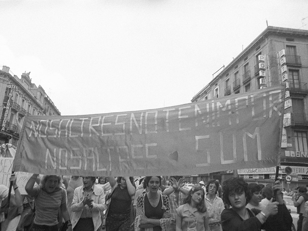 La primera manifestación LGTBI de España, en Barcelona, en 1977. Archivo Colita