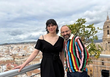 La actriz Elisabeth Martínez junto al director de Fernándo González Molina en el Festival de Málaga.