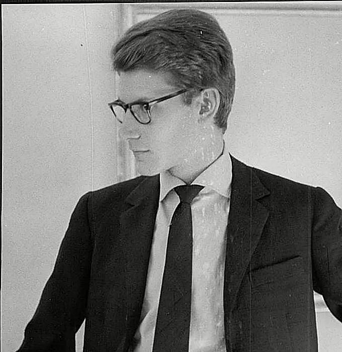 Yves Saint Laurent en 1961.