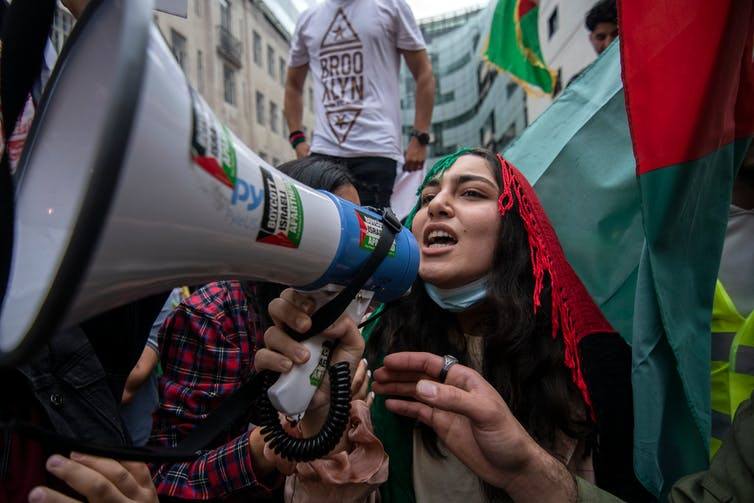 Protesta el solidaridad con las víctimas afganas del régimen Talibán celebrada en Londres en 2021