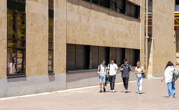 La Universidad de Salamanca gana dos puestos y se sitúa la sexta de España en el ranking de Forbes