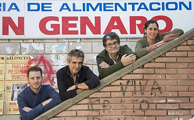 Los guionistas que se incorporaron en la temporada 17 de 'Cuéntame'. 