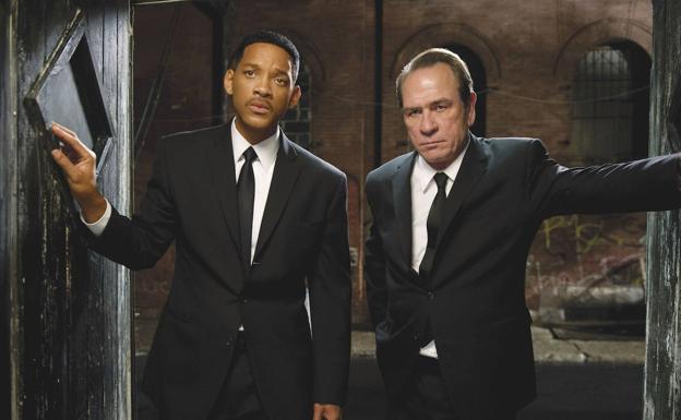 Los protagonistas de 'Men in black'. 