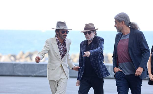 Leiva, Joaquín Sabina y Fernando León en San Sebastián.