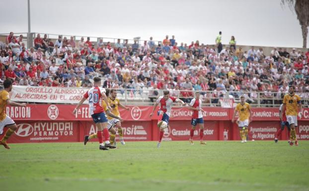 Unionistas suma un punto en un difícil partido lejos de casa ante el Algeciras (1-1)