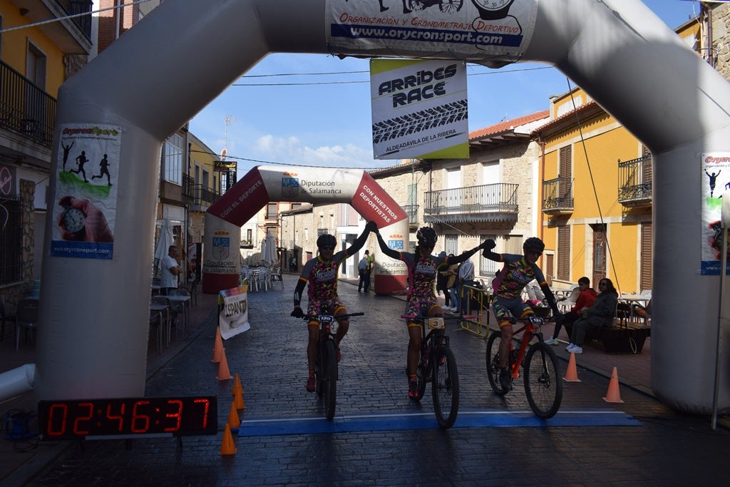 Imagen secundaria 2 - Javier Manzano y Eva Domínguez ganan la prueba larga de la Marcha BTT Arribes Race
