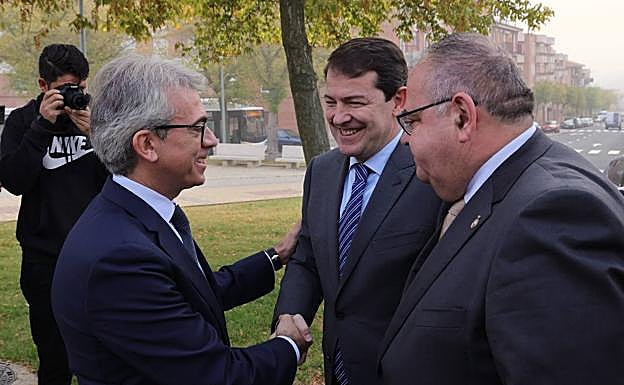 Novartis construirá en Salamanca la planta más moderna de Europa de medicamentos contra el cáncer