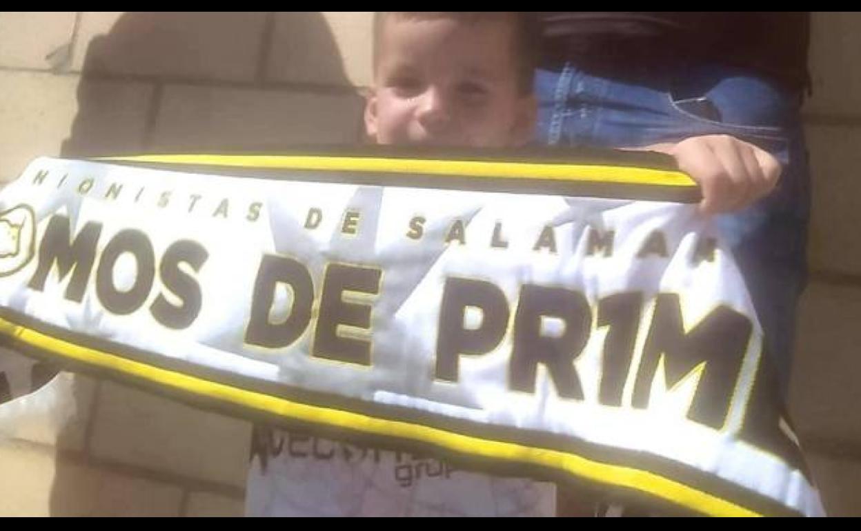 Lucas, joven aficionado de Unionistas. 