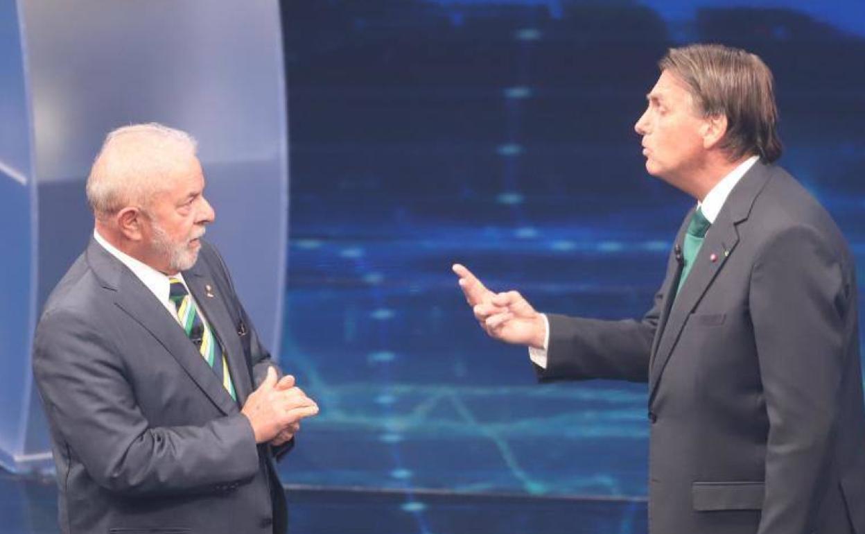 Lula y Bolsonaro, durante el cara a cara.