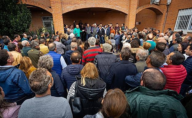 Las autoridades sanitarias se dirigen a los ganaderos. 