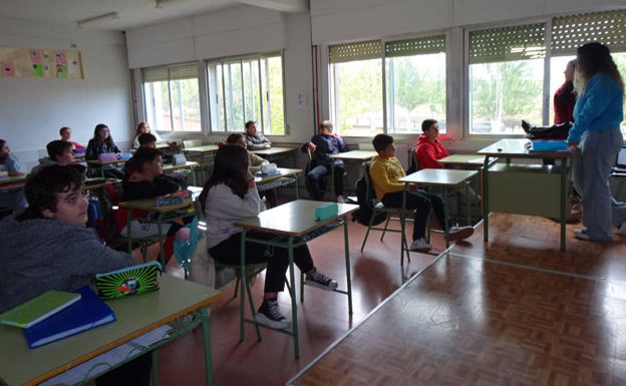 Alumnos del IES Calisto y Melibea, en Santa Marta de Tormes. 