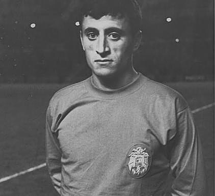 Neme, con la camiseta de la selección española en su debut. 