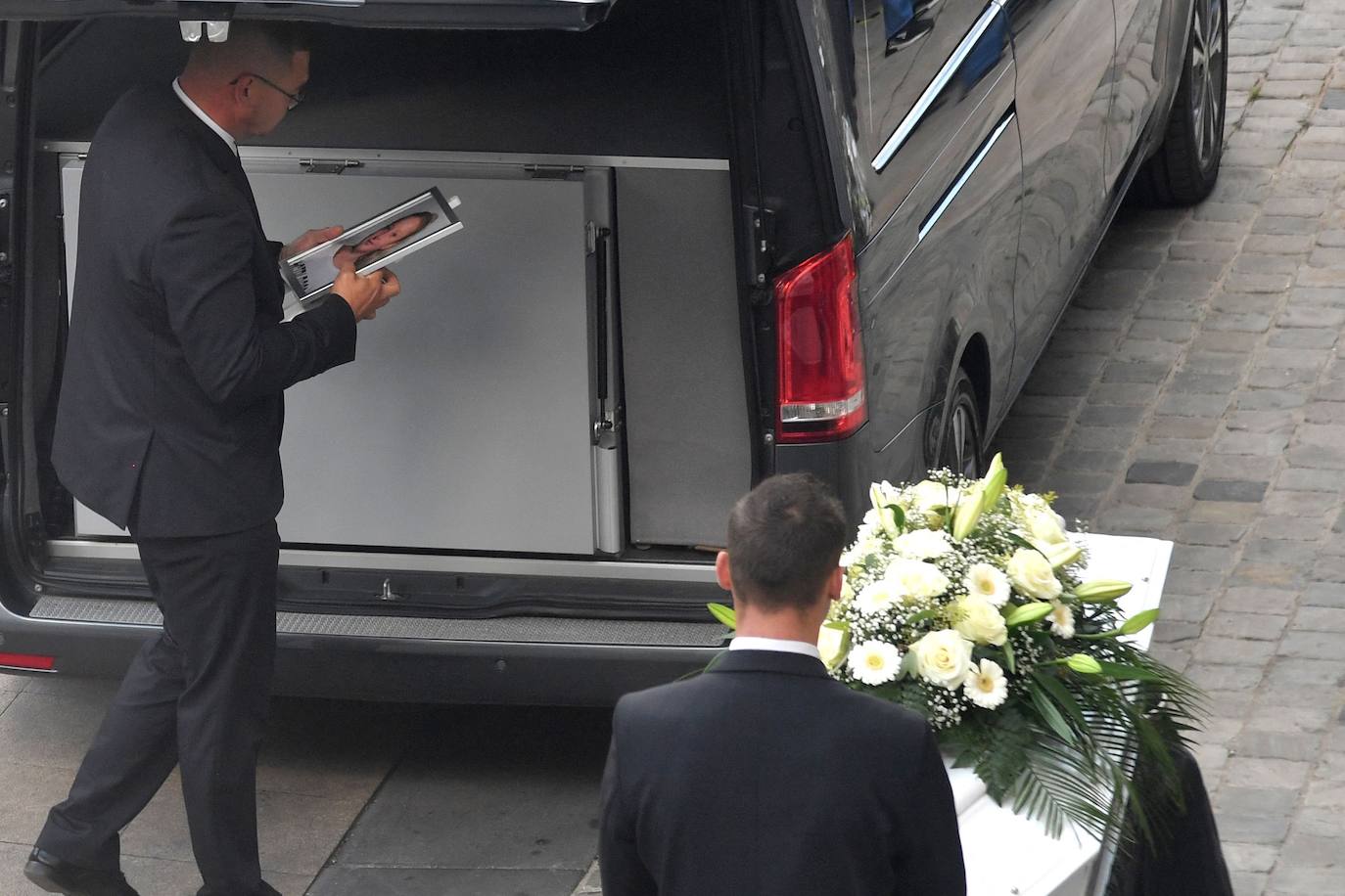 Fotos: Francia despide a la niña Lola