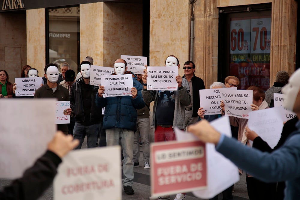 Flashmob de Cáritas en la Plaza del Liceo por las personas sin hogar
