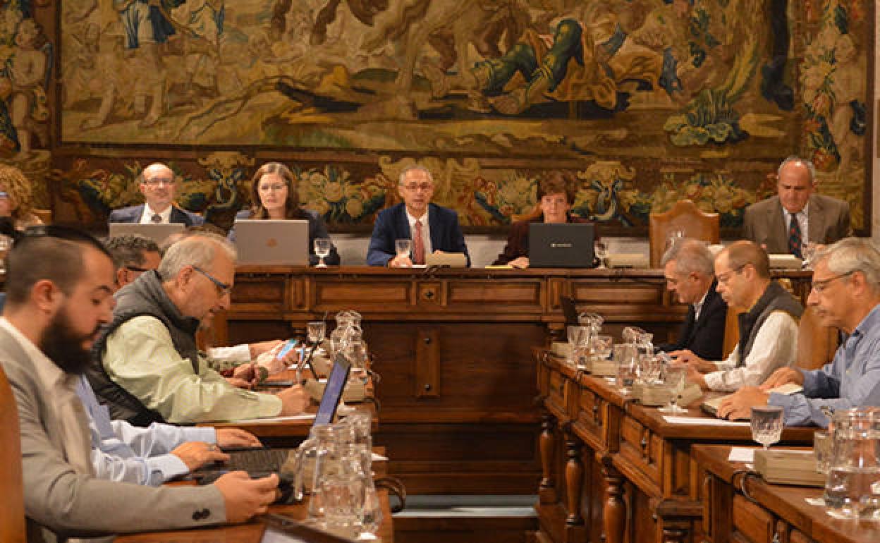 Reunión del Consejo de Gobierno de la Universidad de Salamanca. 
