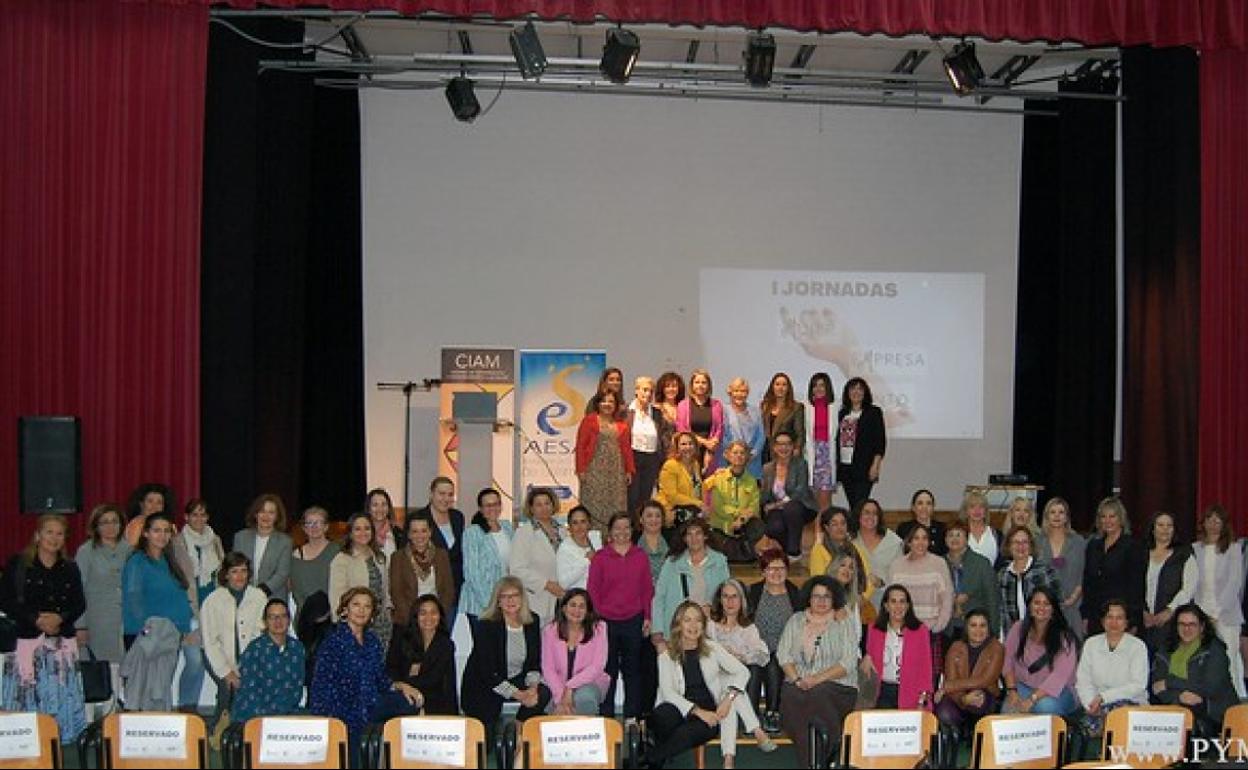 Participantes en las I Jornadas Mujer, Empresa y Emprendimiento. 