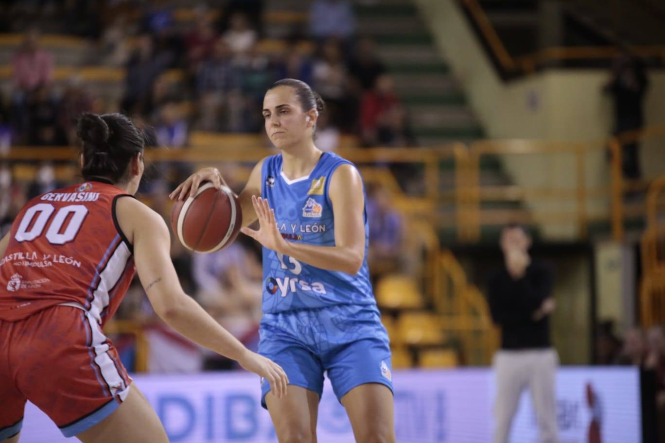 Fotos: Perfumerías Avenida aleja los fantasmas y sigue su crecimiento a costa de Bembibre