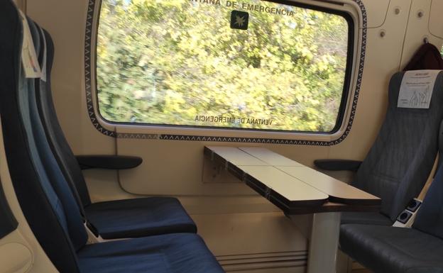 Viajar de Salamanca a Madrid en un Media Distancia: el relato desde el propio tren