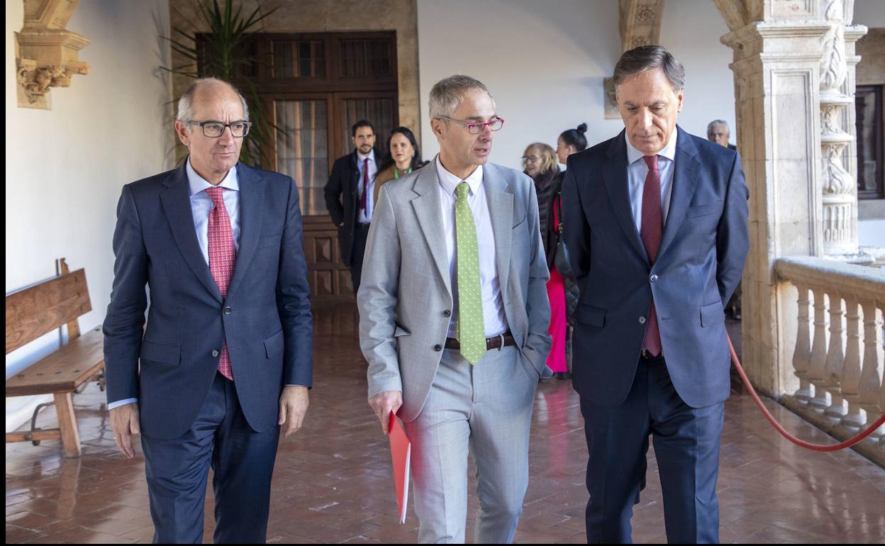 Carlos García Carbayo asistió al décimo Congreso Internacional de Emprendimiento e Innovación en el Colegio Arzobispo Fonseca. 