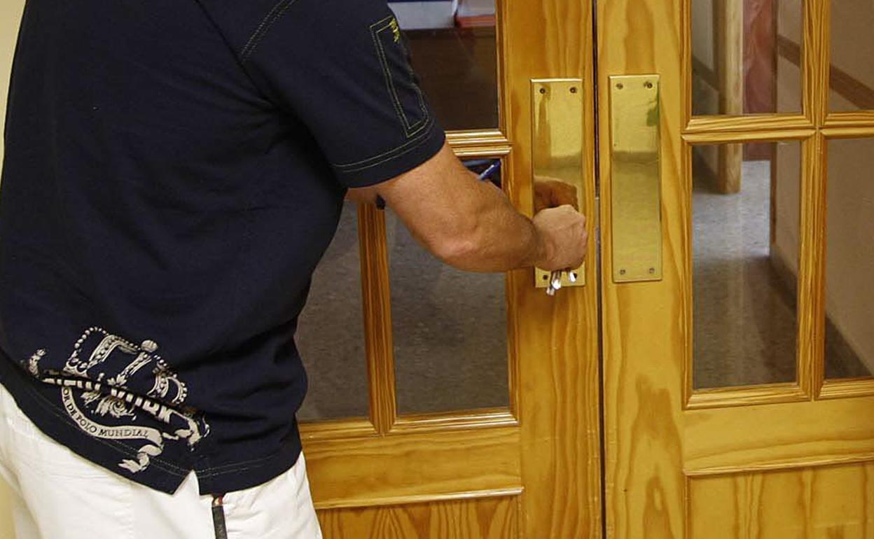 'Candar' la puerta es una de las expresiones identitarias entre los charros. 