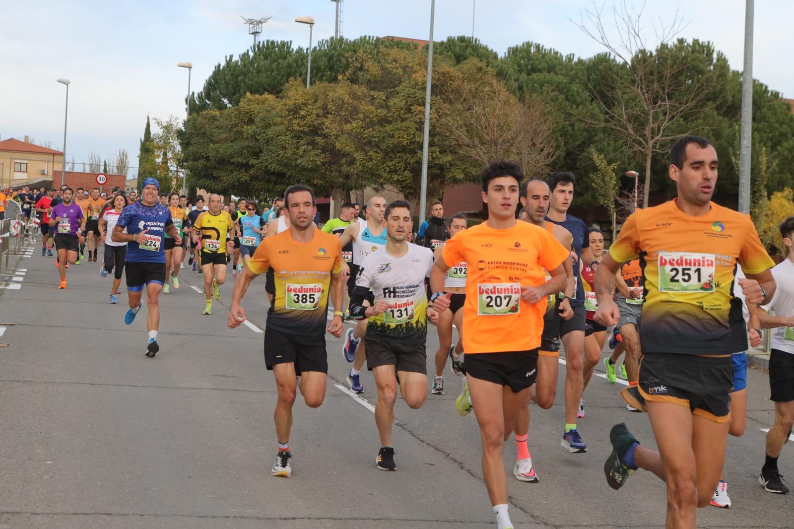 Fotos: La VII San Silvestre Universitaria UPSA, una cita solidaria